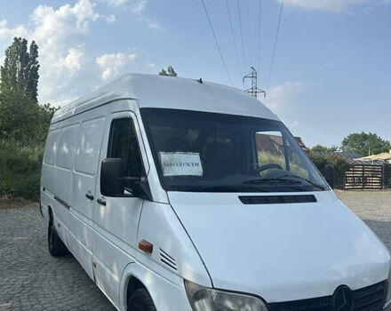 Белый Мерседес Sprinter, объемом двигателя 2.15 л и пробегом 550 тыс. км за 7950 $, фото 2 на Automoto.ua