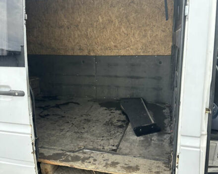 Белый Мерседес Sprinter, объемом двигателя 2.7 л и пробегом 778 тыс. км за 7800 $, фото 11 на Automoto.ua