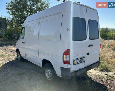 Мерседес Sprinter 2002 в Кривом Роге на Automoto.ua Белый Мерседес Sprinter, объемом двигателя 2.15 л и пробегом 762 тыс. км за 7300 $, фото 4 на Automoto.ua