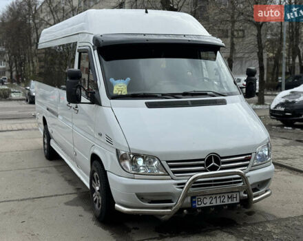 Белый Мерседес Sprinter, объемом двигателя 0 л и пробегом 300 тыс. км за 11000 $, фото 1 на Automoto.ua
