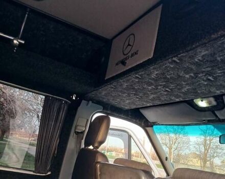 Белый Мерседес Sprinter, объемом двигателя 2.7 л и пробегом 757 тыс. км за 14000 $, фото 24 на Automoto.ua