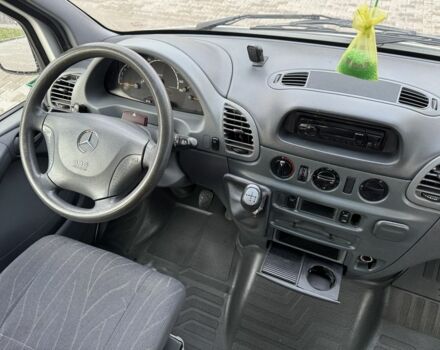 Белый Мерседес Sprinter, объемом двигателя 2.2 л и пробегом 360 тыс. км за 9399 $, фото 2 на Automoto.ua