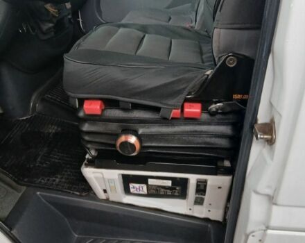 Білий Мерседес Sprinter, об'ємом двигуна 2.7 л та пробігом 425 тис. км за 10000 $, фото 10 на Automoto.ua