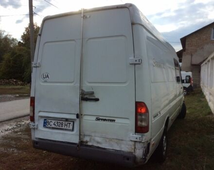 Белый Мерседес Sprinter, объемом двигателя 0 л и пробегом 600 тыс. км за 4500 $, фото 2 на Automoto.ua