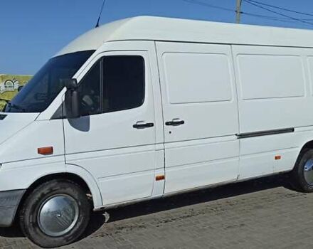 Белый Мерседес Sprinter, объемом двигателя 2.15 л и пробегом 268 тыс. км за 10500 $, фото 1 на Automoto.ua