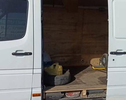 Белый Мерседес Sprinter, объемом двигателя 2.15 л и пробегом 268 тыс. км за 10500 $, фото 18 на Automoto.ua