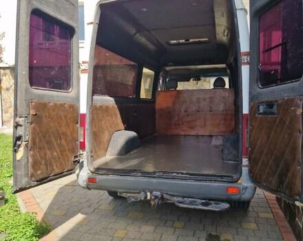 Білий Мерседес Sprinter, об'ємом двигуна 2.7 л та пробігом 550 тис. км за 5450 $, фото 5 на Automoto.ua