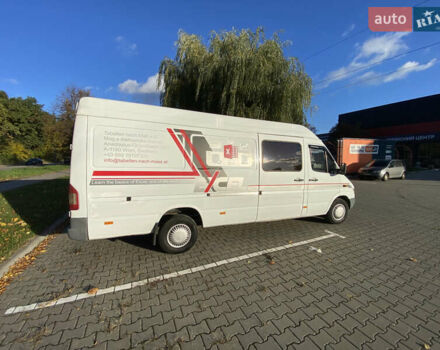 Белый Мерседес Sprinter, объемом двигателя 2.7 л и пробегом 309 тыс. км за 9200 $, фото 15 на Automoto.ua