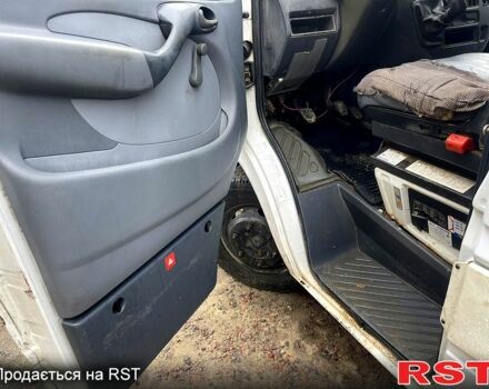 Белый Мерседес Sprinter, объемом двигателя 22 л и пробегом 472 тыс. км за 4000 $, фото 1 на Automoto.ua