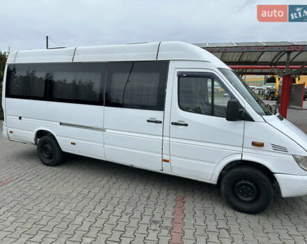 Белый Мерседес Sprinter, объемом двигателя 2.7 л и пробегом 778 тыс. км за 7800 $, фото 1 на Automoto.ua