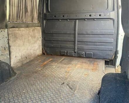 Белый Мерседес Sprinter, объемом двигателя 2.1 л и пробегом 499 тыс. км за 3900 $, фото 2 на Automoto.ua
