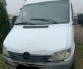 Белый Мерседес Sprinter, объемом двигателя 2.2 л и пробегом 420 тыс. км за 2400 $, фото 1 на Automoto.ua
