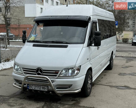 Белый Мерседес Sprinter, объемом двигателя 0 л и пробегом 300 тыс. км за 11000 $, фото 2 на Automoto.ua