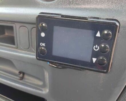 Белый Мерседес Sprinter, объемом двигателя 2.2 л и пробегом 318 тыс. км за 8950 $, фото 4 на Automoto.ua