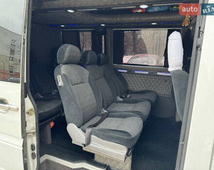 Білий Мерседес Sprinter, об'ємом двигуна 2.15 л та пробігом 300 тис. км за 10000 $, фото 9 на Automoto.ua