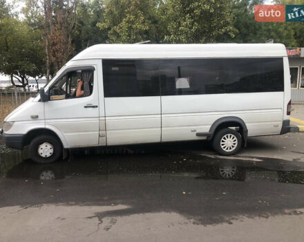 Белый Мерседес Sprinter, объемом двигателя 2.15 л и пробегом 200 тыс. км за 10000 $, фото 1 на Automoto.ua