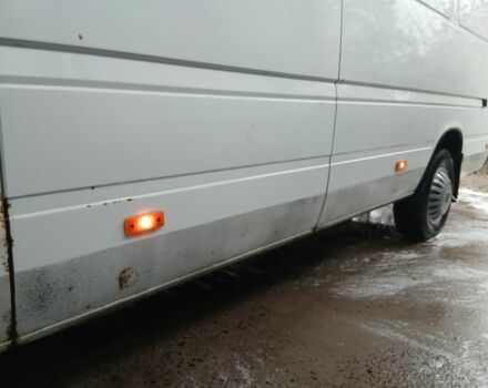 Білий Мерседес Sprinter, об'ємом двигуна 2.7 л та пробігом 425 тис. км за 10000 $, фото 15 на Automoto.ua