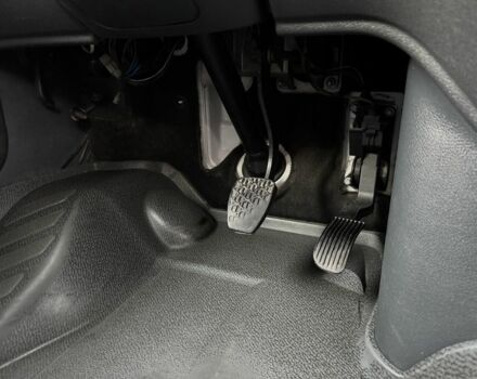 Белый Мерседес Sprinter, объемом двигателя 2.2 л и пробегом 360 тыс. км за 9399 $, фото 22 на Automoto.ua