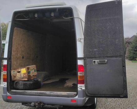 Мерседес Sprinter 2002 у Києві на Automoto.ua Білий Мерседес Sprinter, об'ємом двигуна 2.1 л та пробігом 570 тис. км за 16300 $, фото 12 на Automoto.ua