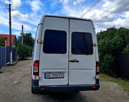 Белый Мерседес Sprinter, объемом двигателя 2.1 л и пробегом 700 тыс. км за 7500 $, фото 2 на Automoto.ua