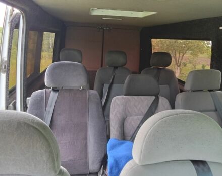 Белый Мерседес Sprinter, объемом двигателя 2.2 л и пробегом 627 тыс. км за 6800 $, фото 5 на Automoto.ua