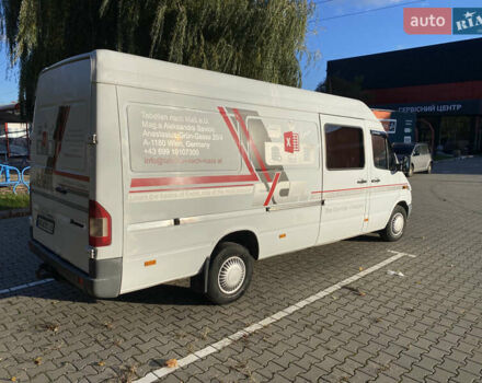 Белый Мерседес Sprinter, объемом двигателя 2.7 л и пробегом 309 тыс. км за 9200 $, фото 14 на Automoto.ua