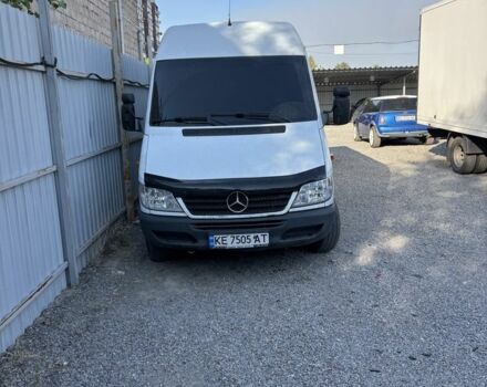 Белый Мерседес Sprinter, объемом двигателя 2.1 л и пробегом 640 тыс. км за 8000 $, фото 2 на Automoto.ua