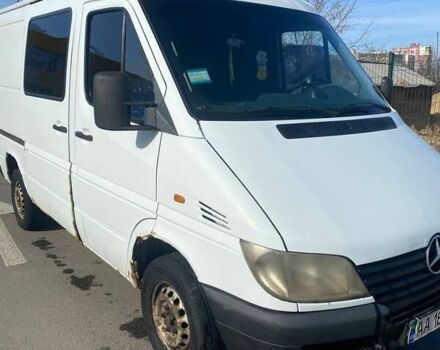 Белый Мерседес Sprinter, объемом двигателя 2.1 л и пробегом 499 тыс. км за 3900 $, фото 7 на Automoto.ua
