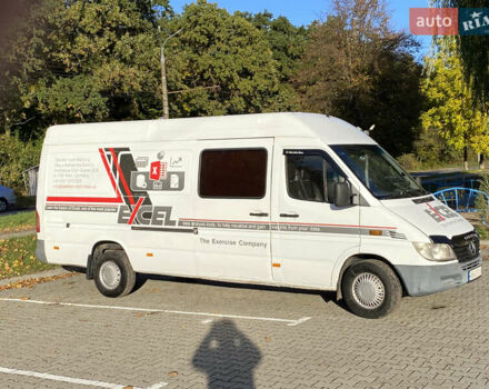 Белый Мерседес Sprinter, объемом двигателя 2.7 л и пробегом 309 тыс. км за 9200 $, фото 9 на Automoto.ua
