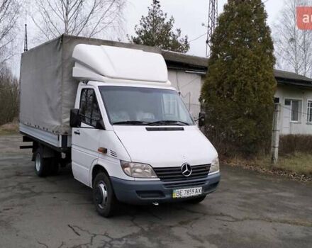 Белый Мерседес Sprinter, объемом двигателя 2.7 л и пробегом 326 тыс. км за 13500 $, фото 1 на Automoto.ua