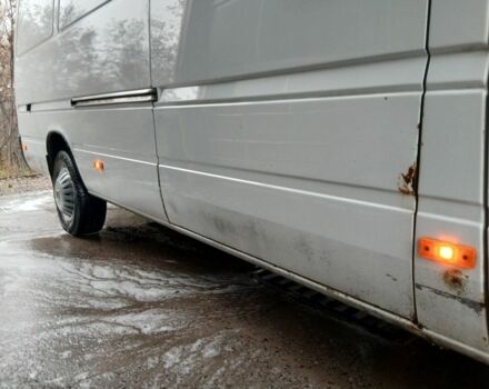 Білий Мерседес Sprinter, об'ємом двигуна 2.7 л та пробігом 425 тис. км за 10000 $, фото 18 на Automoto.ua