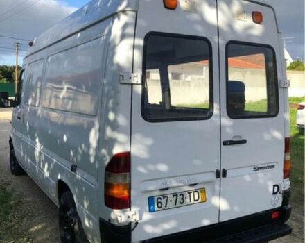 Белый Мерседес Sprinter, объемом двигателя 2.7 л и пробегом 500 тыс. км за 5809 $, фото 2 на Automoto.ua