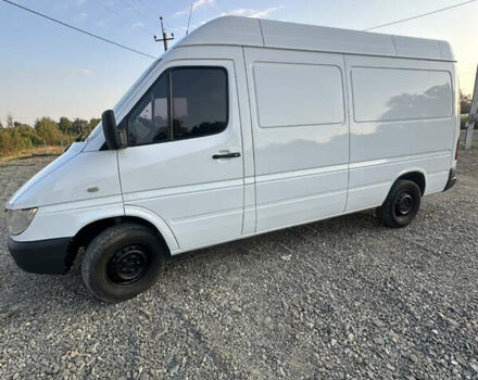 Білий Мерседес Sprinter, об'ємом двигуна 2.15 л та пробігом 500 тис. км за 9000 $, фото 2 на Automoto.ua
