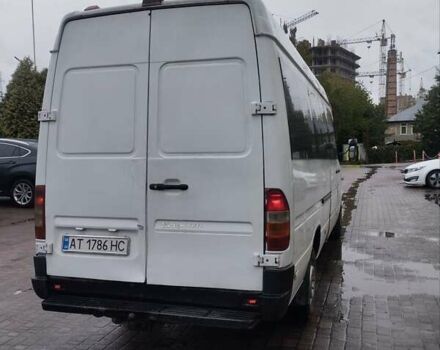 Белый Мерседес Sprinter, объемом двигателя 2.7 л и пробегом 600 тыс. км за 7600 $, фото 3 на Automoto.ua