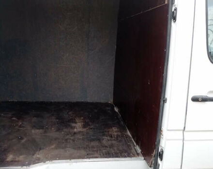 Белый Мерседес Sprinter, объемом двигателя 2.69 л и пробегом 518 тыс. км за 13200 $, фото 13 на Automoto.ua