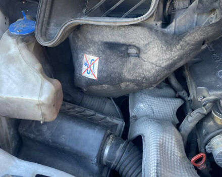 Белый Мерседес Sprinter, объемом двигателя 2.7 л и пробегом 534 тыс. км за 10900 $, фото 16 на Automoto.ua