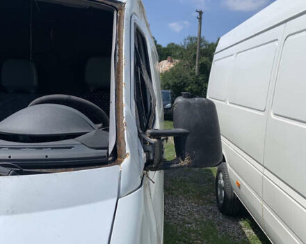 Белый Мерседес Sprinter, объемом двигателя 0 л и пробегом 650 тыс. км за 5000 $, фото 3 на Automoto.ua