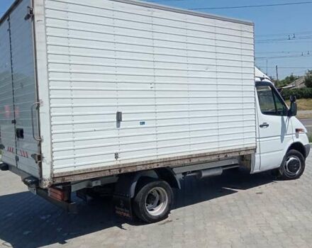 Белый Мерседес Sprinter, объемом двигателя 2.2 л и пробегом 920 тыс. км за 9500 $, фото 6 на Automoto.ua