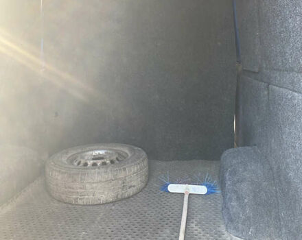 Белый Мерседес Sprinter, объемом двигателя 2.7 л и пробегом 534 тыс. км за 10900 $, фото 6 на Automoto.ua