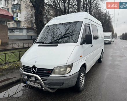 Белый Мерседес Sprinter, объемом двигателя 2.1 л и пробегом 600 тыс. км за 9400 $, фото 2 на Automoto.ua