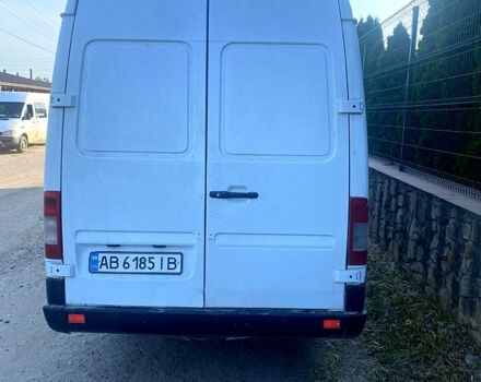 Белый Мерседес Sprinter, объемом двигателя 2.2 л и пробегом 357 тыс. км за 8000 $, фото 2 на Automoto.ua