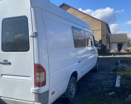 Белый Мерседес Sprinter, объемом двигателя 2.7 л и пробегом 534 тыс. км за 10900 $, фото 7 на Automoto.ua