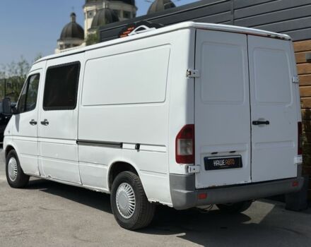 Белый Мерседес Sprinter, объемом двигателя 2.2 л и пробегом 500 тыс. км за 4600 $, фото 5 на Automoto.ua