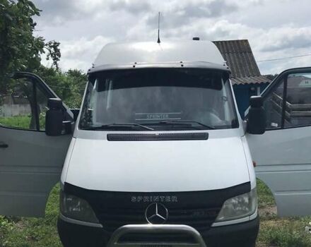 Белый Мерседес Sprinter, объемом двигателя 2.3 л и пробегом 559 тыс. км за 8800 $, фото 7 на Automoto.ua