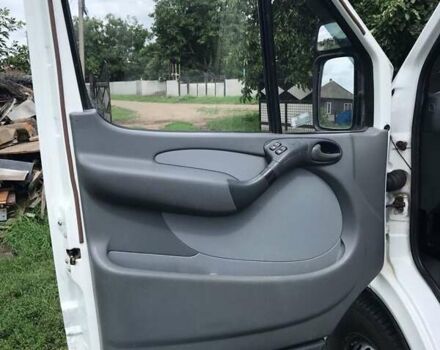 Белый Мерседес Sprinter, объемом двигателя 2.3 л и пробегом 559 тыс. км за 8800 $, фото 16 на Automoto.ua