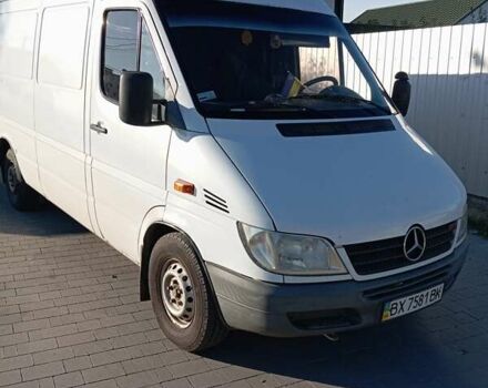 Белый Мерседес Sprinter, объемом двигателя 2.15 л и пробегом 367 тыс. км за 7600 $, фото 3 на Automoto.ua