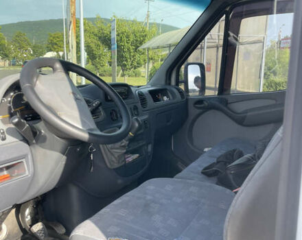 Белый Мерседес Sprinter, объемом двигателя 2.2 л и пробегом 400 тыс. км за 7500 $, фото 5 на Automoto.ua