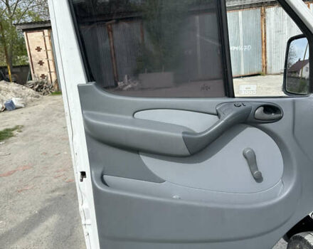 Білий Мерседес Sprinter, об'ємом двигуна 2.15 л та пробігом 450 тис. км за 11000 $, фото 15 на Automoto.ua