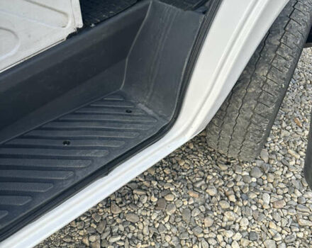 Белый Мерседес Sprinter, объемом двигателя 2.15 л и пробегом 700 тыс. км за 8000 $, фото 10 на Automoto.ua