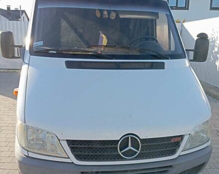 Белый Мерседес Sprinter, объемом двигателя 2.15 л и пробегом 367 тыс. км за 7600 $, фото 2 на Automoto.ua